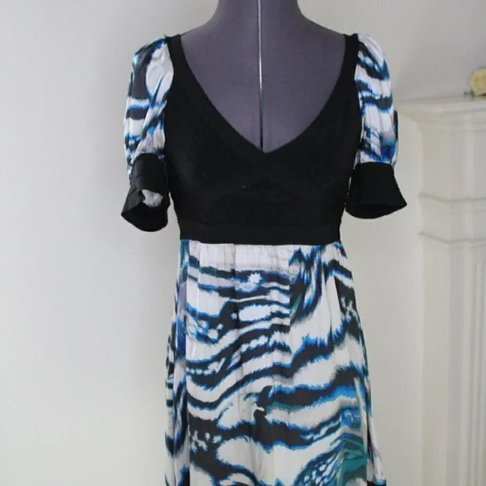 BEBE dress Medium dress Gorgeous quality! Black blue and white